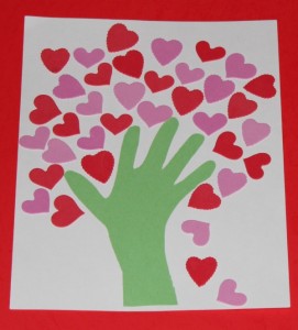 дерево с сердечками, делаем с детьми, из бумаги, сердце, аппликация